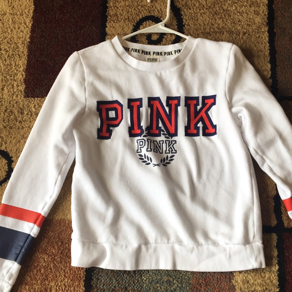Victoria’s Secret Pink crewneck